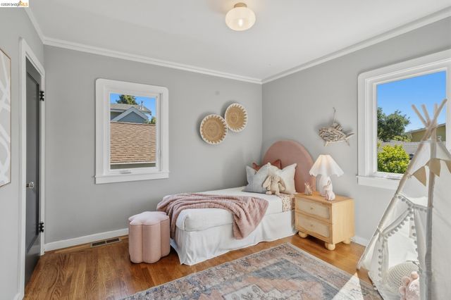 2210 Browning St, Berkeley, CA 94702