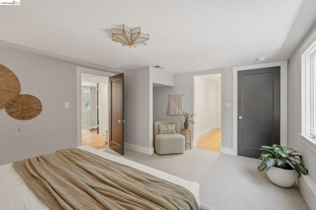 2210 Browning St, Berkeley, CA 94702