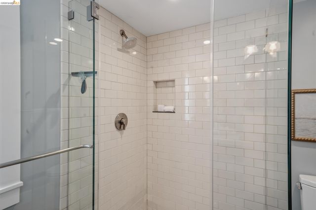 2210 Browning St, Berkeley, CA 94702