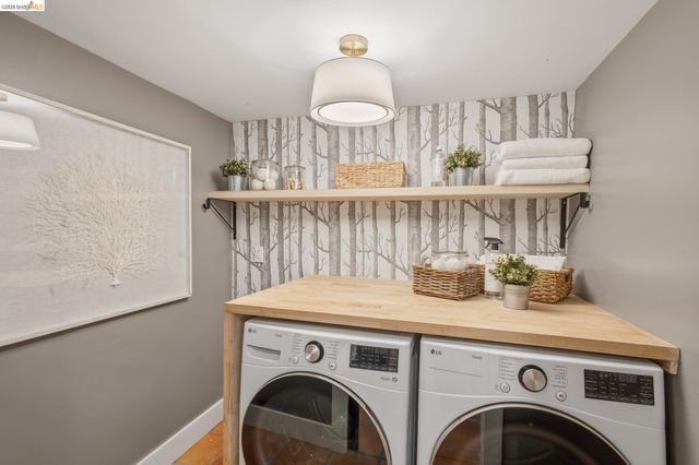 2210 Browning St, Berkeley, CA 94702