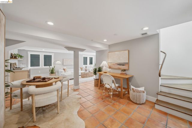 2210 Browning St, Berkeley, CA 94702