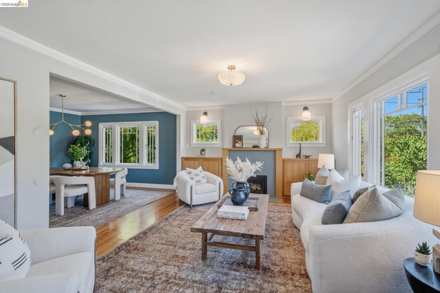 2210 Browning St, Berkeley, CA 94702