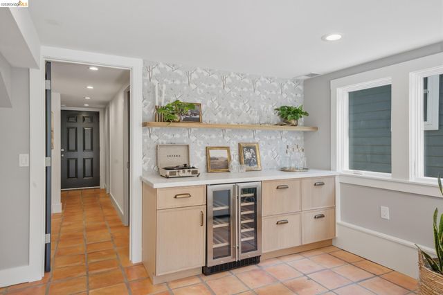 2210 Browning St, Berkeley, CA 94702