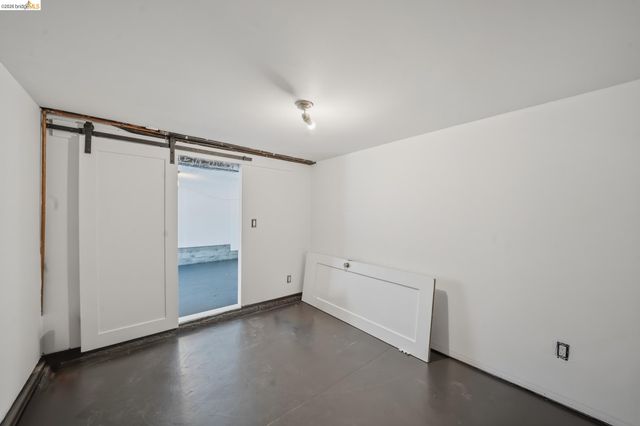 2210 Browning St, Berkeley, CA 94702