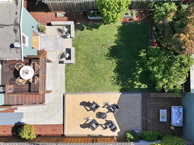 2210 Browning St, Berkeley, CA 94702
