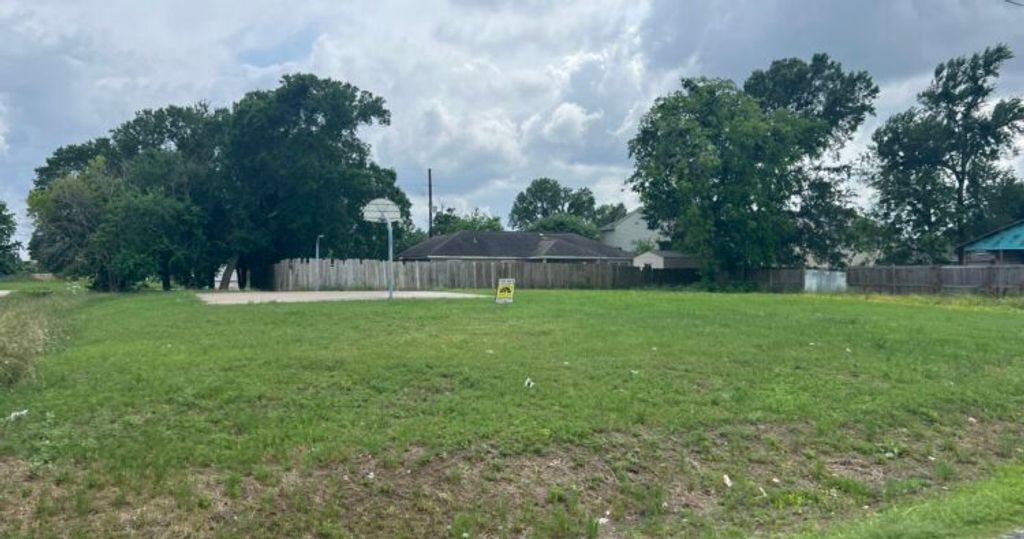 701 West Virginia Street, Navasota, TX 77868 — exterior