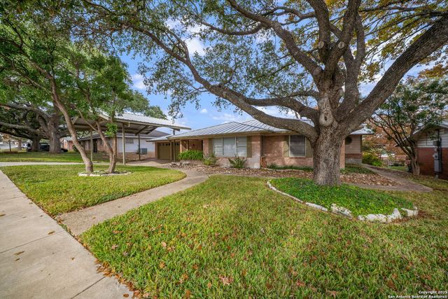 3827 Longridge Dr, San Antonio, TX 78228