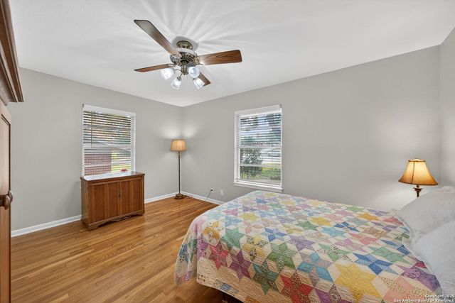 3827 Longridge Dr, San Antonio, TX 78228