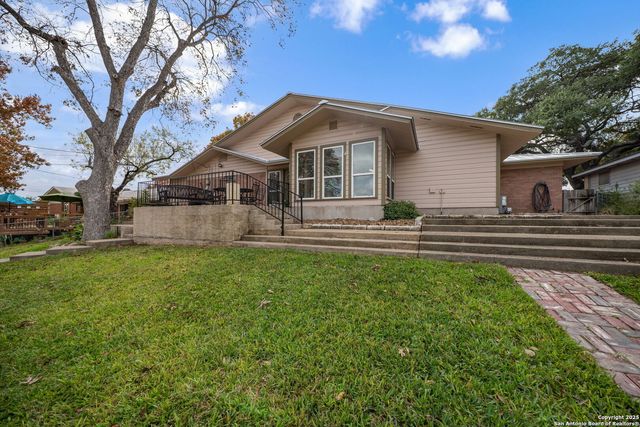 3827 Longridge Dr, San Antonio, TX 78228