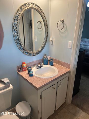 2196 E Barfoot Circle North, Brookhaven, MS 39601
