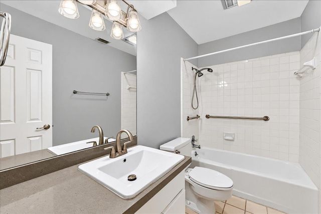2217 ONION CREEK PKWY 125, Austin, TX 78747