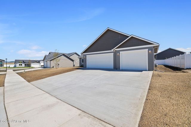 11651 N SIMMONS LN, Rathdrum, ID 83858