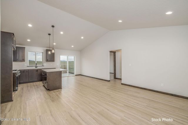 11651 N SIMMONS LN, Rathdrum, ID 83858