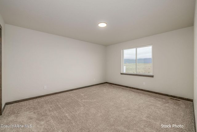 11651 N SIMMONS LN, Rathdrum, ID 83858
