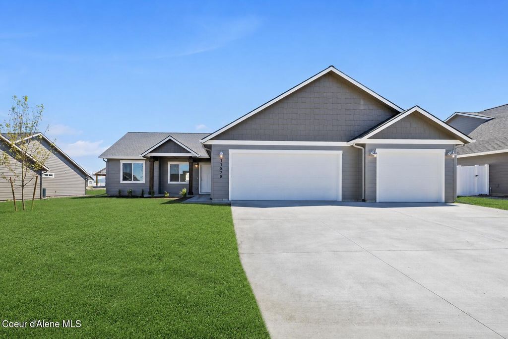 11651 N SIMMONS LN, Rathdrum, ID 83858