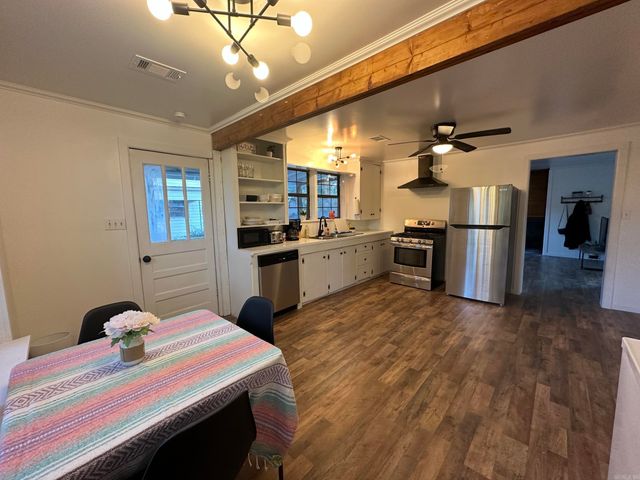 122 West Drive, Benton, AR 72015