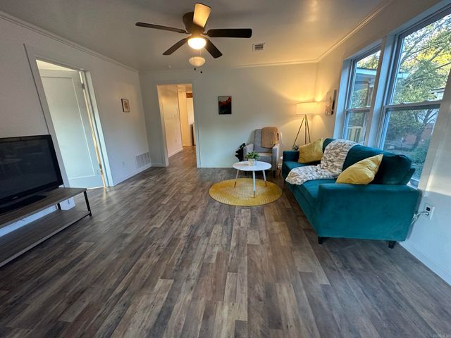 122 West Drive, Benton, AR 72015