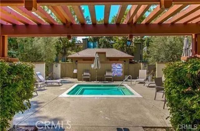 16 Rainbow Ridge 40, Irvine, CA 92603
