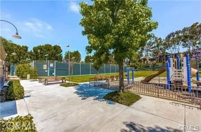 16 Rainbow Ridge 40, Irvine, CA 92603