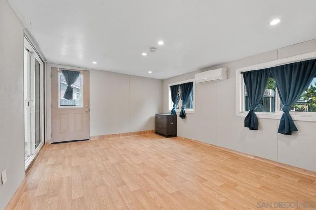 8632 Atlas View, Santee, CA 92071