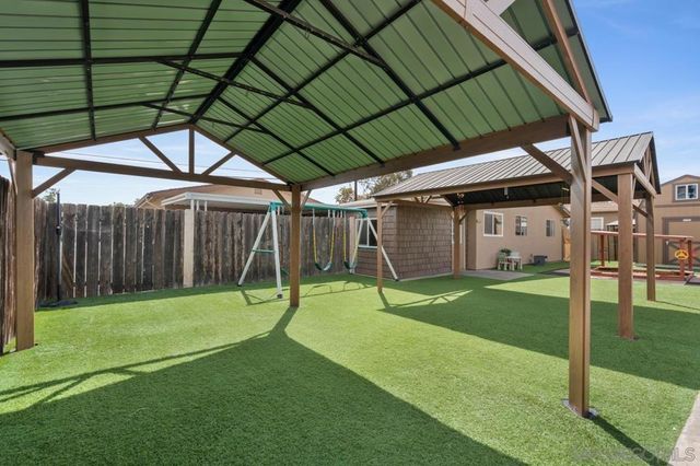 8632 Atlas View, Santee, CA 92071