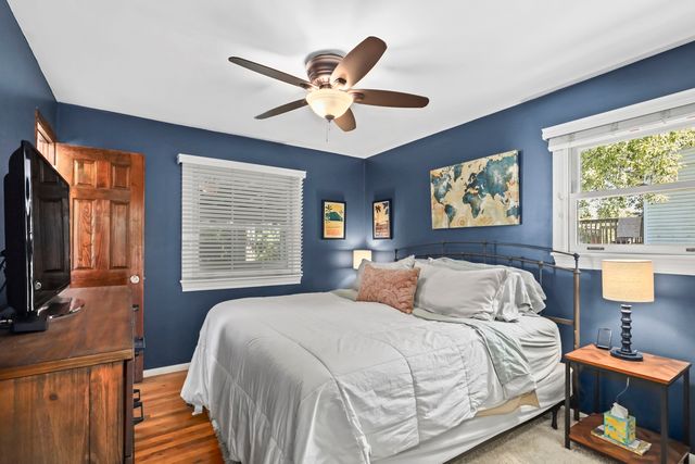 30W240 Allister Lane, Naperville, IL 60563