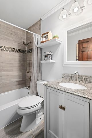 30W240 Allister Lane, Naperville, IL 60563