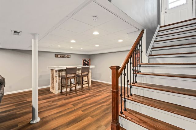 30W240 Allister Lane, Naperville, IL 60563
