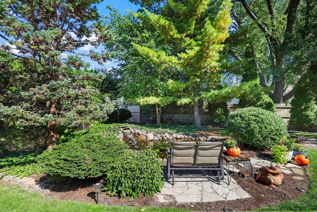 30W240 Allister Lane, Naperville, IL 60563