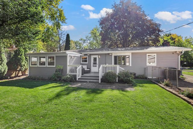 30W240 Allister Lane, Naperville, IL 60563