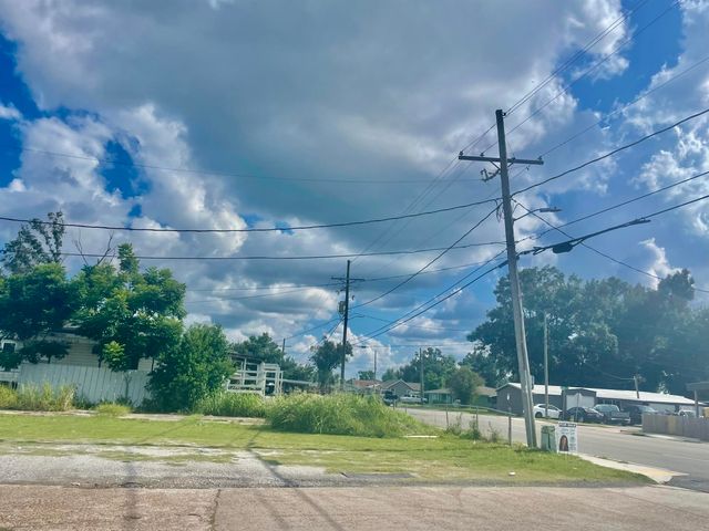 102 Brittany St, Houma, LA 70363