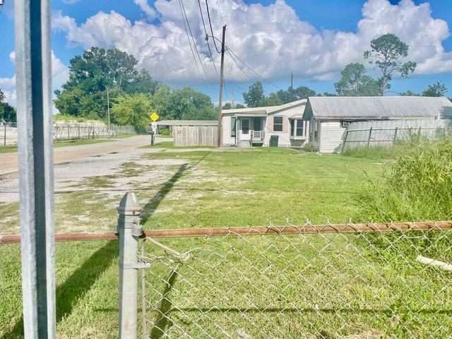 102 Brittany St, Houma, LA 70363