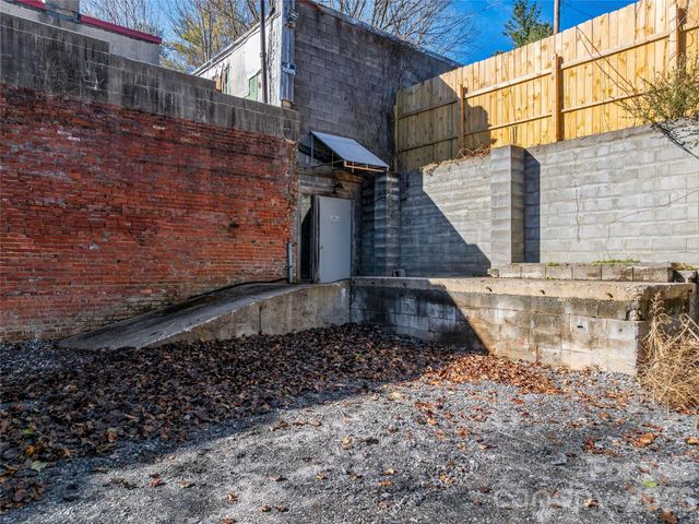 204 Sutton Avenue, Black Mountain, NC 28711