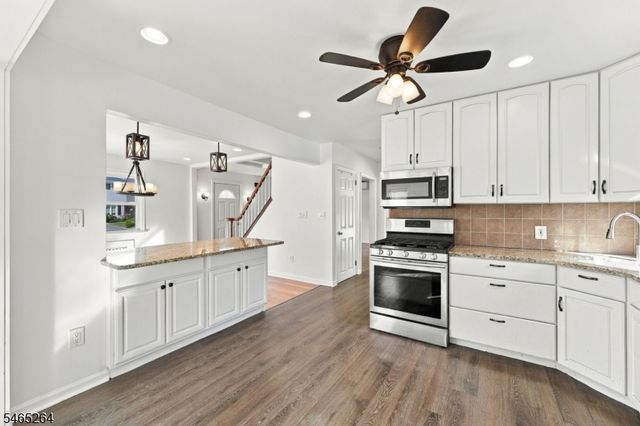 33 Kahl Rd, East Hanover Twp., NJ 07936
