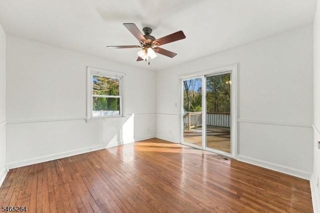 33 Kahl Rd, East Hanover Twp., NJ 07936