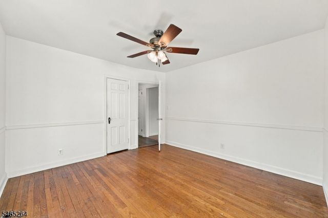 33 Kahl Rd, East Hanover Twp., NJ 07936