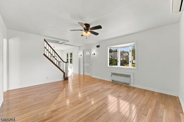 33 Kahl Rd, East Hanover Twp., NJ 07936