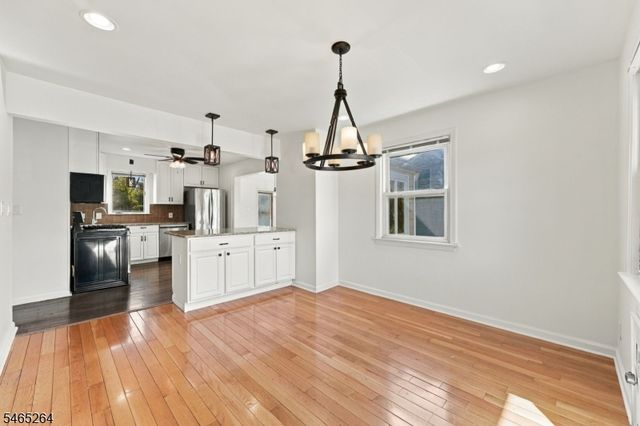 33 Kahl Rd, East Hanover Twp., NJ 07936