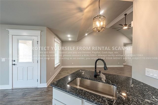 45 W Pitts Street, Farmington, AR 72730