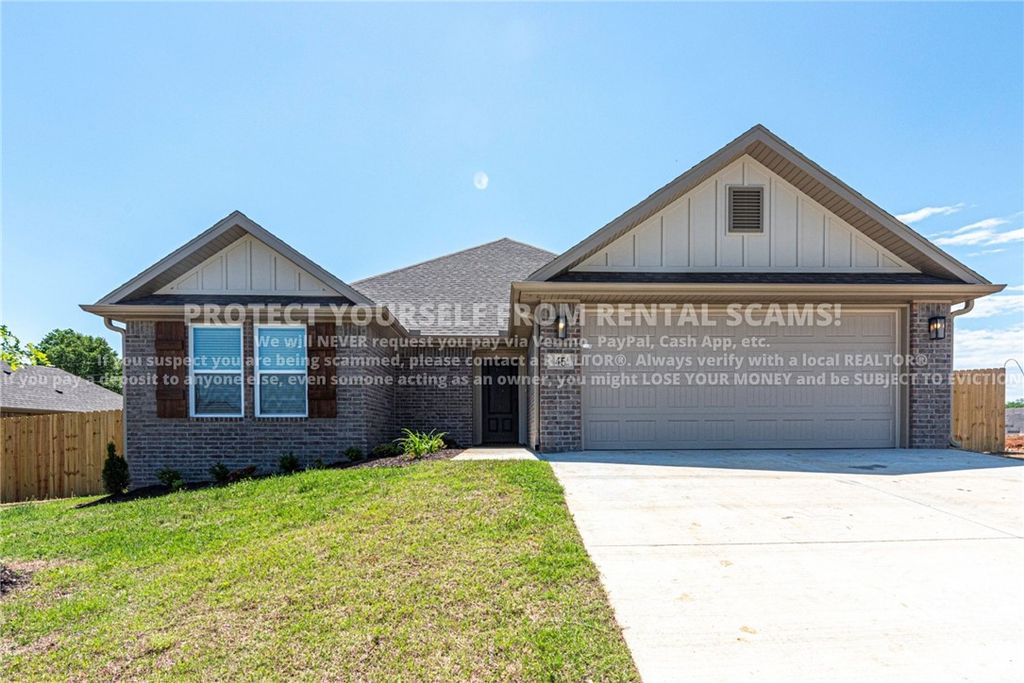 45 W Pitts Street, Farmington, AR 72730