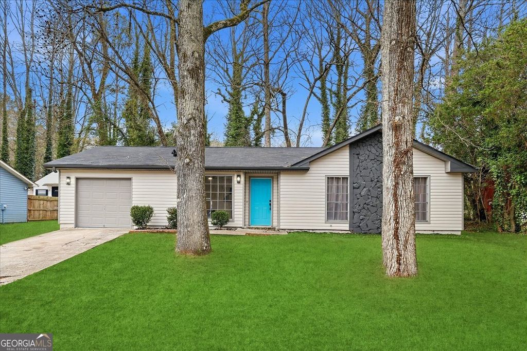 8185 Englewood Trail, Riverdale, GA 30274