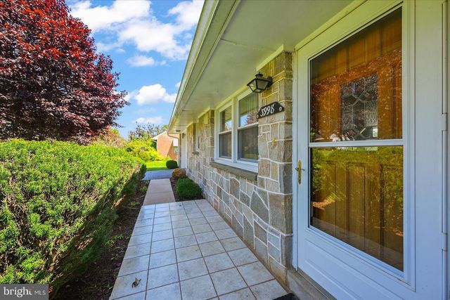 3998 PALMER AVE, York, PA 17408