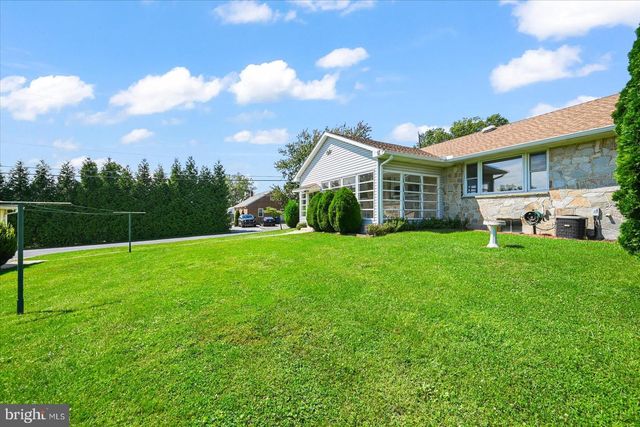 3998 PALMER AVE, York, PA 17408