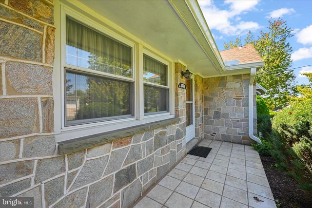 3998 PALMER AVE, York, PA 17408