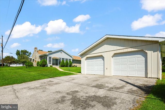 3998 PALMER AVE, York, PA 17408