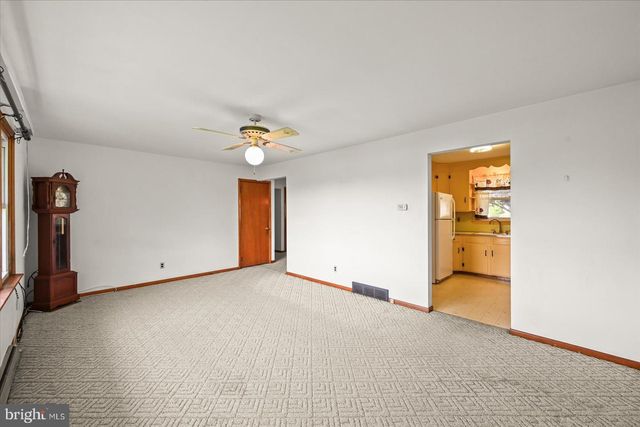 3998 PALMER AVE, York, PA 17408