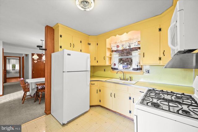 3998 PALMER AVE, York, PA 17408