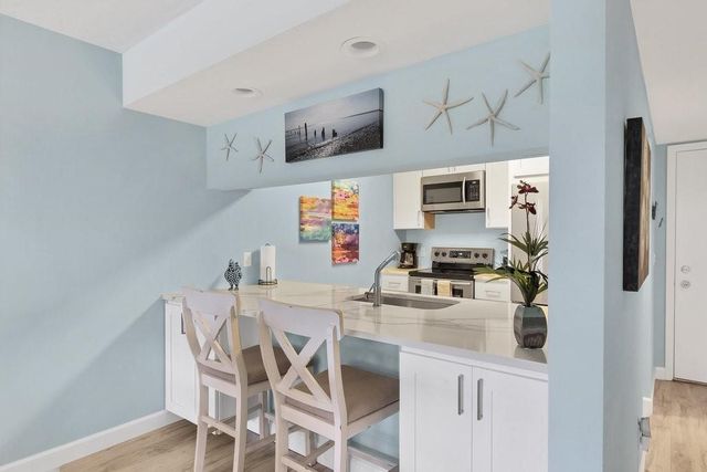 33 Plantation Drive 205, Vero Beach, FL 32966