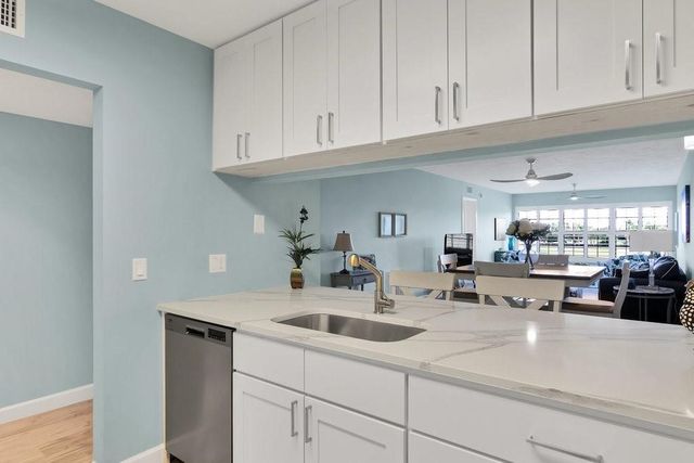 33 Plantation Drive 205, Vero Beach, FL 32966