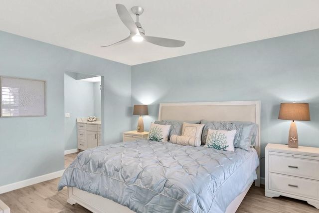 33 Plantation Drive 205, Vero Beach, FL 32966